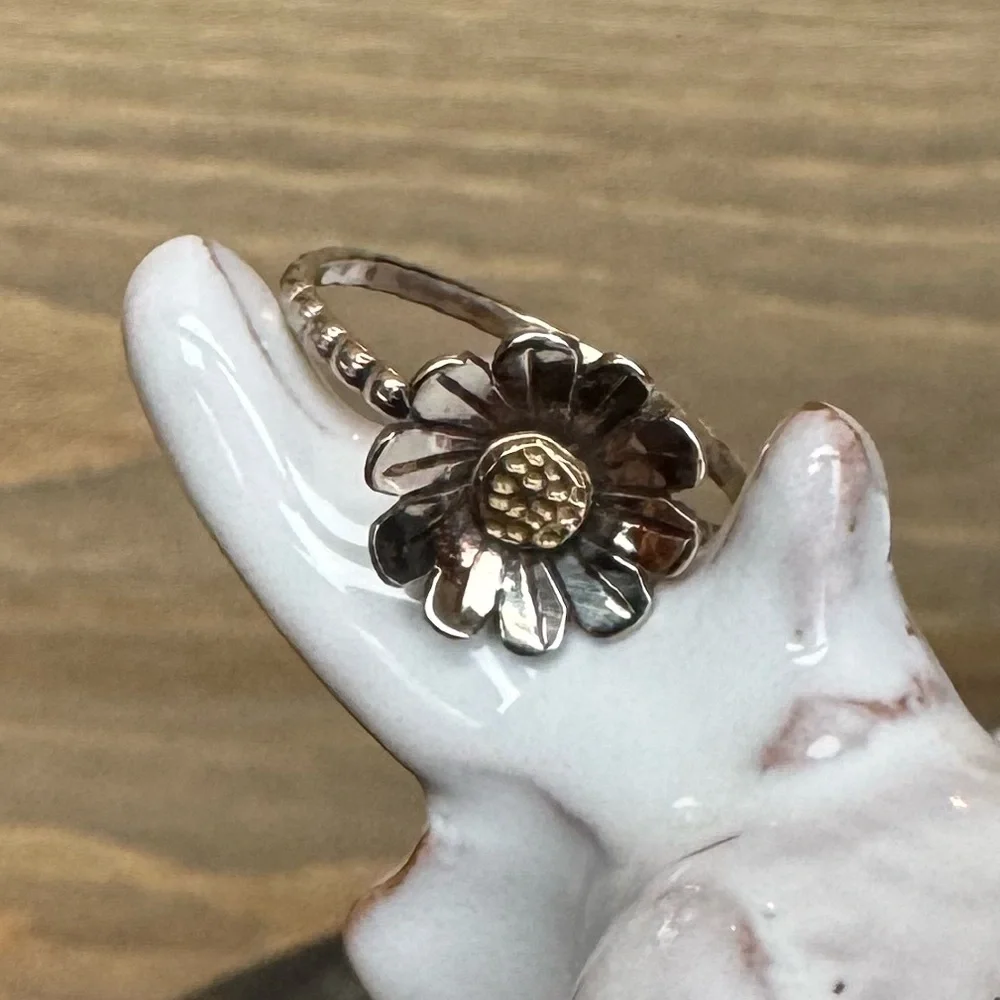 14KW&YG Charming Daisy Ring